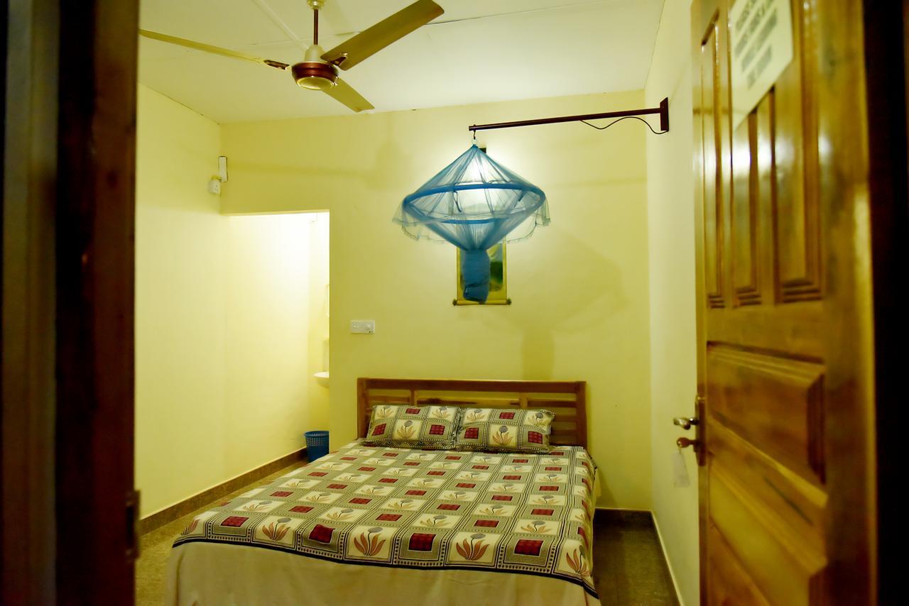 Naaval Beach Villa & Rooms Batticaloa Eksteriør bilde